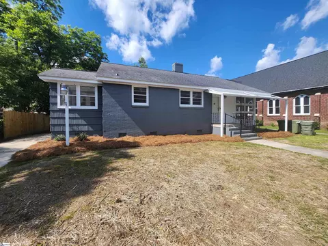 203 Hampton Ave, Clinton, SC 29325