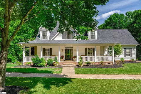 312 Shagbark Cir, Simpsonville, SC 29680