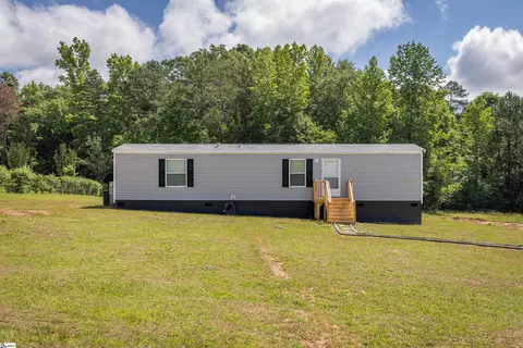 105 Gray Barn Rd, Laurens, SC 29360
