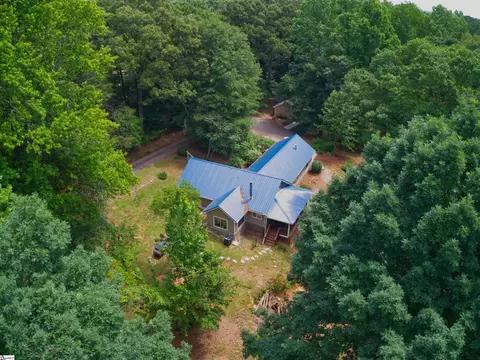 11 Jude Ct, Greer, SC 29651