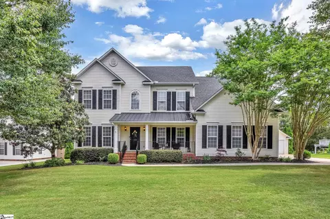 120 Hartwick Ln, Fountain Inn, SC 29644