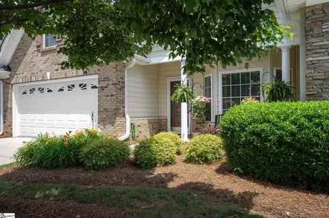44 Barnwood Cir, Greenville, SC 29607