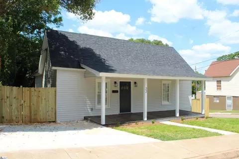 22 Henry St, Greenville, SC 29605