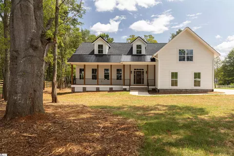 18 Camarillo Ct, Pelzer, SC 29669