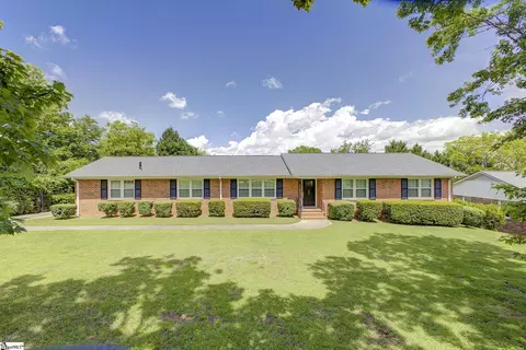 305 Mimosa Dr, Greenville, SC 29615