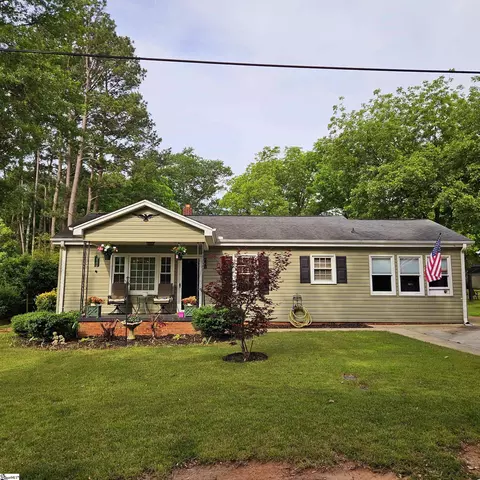 226 Mark St, Easley, SC 29640