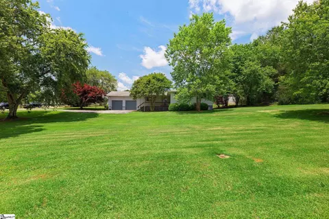 117 Faye Cir, Easley, SC 29640