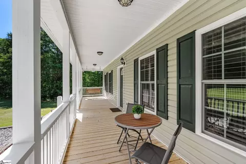 Exterior - 546 Dunklin Bridge Rd, Pelzer, SC 29669 photo 4 of 6