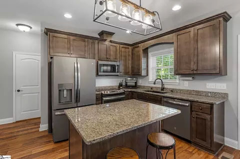 Kitchen - 546 Dunklin Bridge Rd, Pelzer, SC 29669 photo 1 of 4