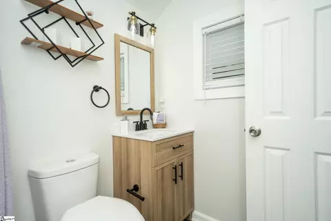 Bath - 39 Chestnut St, Startex, SC 29377 photo 1 of 2