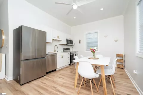 Kitchen - 39 Chestnut St, Startex, SC 29377 photo 3 of 3