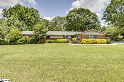 202 Terramont Dr, Greenville, SC 29615
