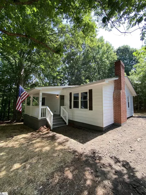 219 Toney Creek Rd, Belton, SC 29627
