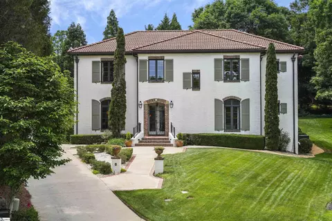 5 Henley Ct, Greer, SC 29650