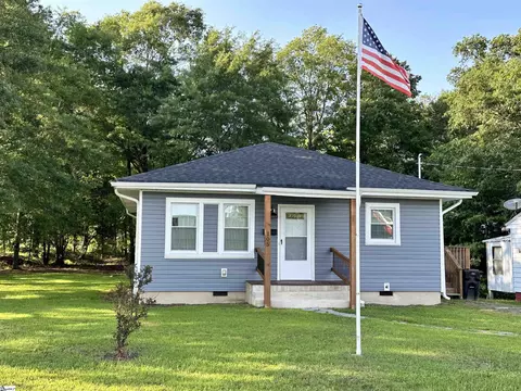 105 Webb St, Simpsonville, SC 29681