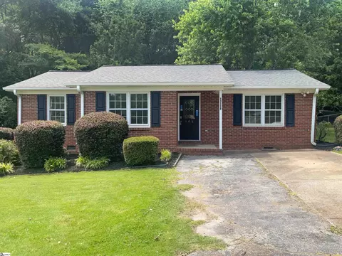 101 Abbotsford Dr, Simpsonville, SC 29681