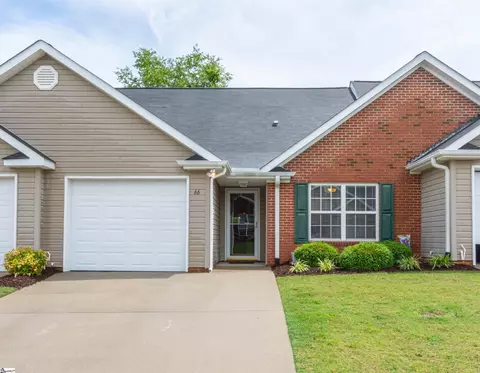 66 Magnolia Crest Dr, Simpsonville, SC 29681