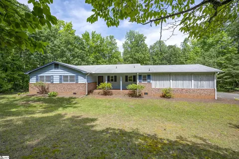 128 Prewette Hill Rd, Landrum, SC 29356