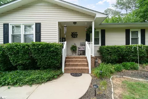 423 Mill St, Williamston, SC 29697 photo 5