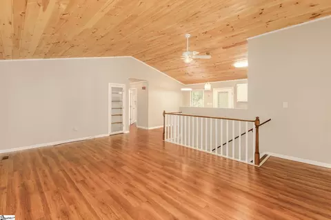 212 Holly Dr, Easley, SC 29640 photo 7