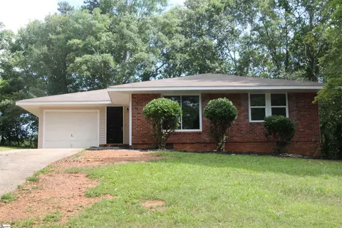 531 Ridgewood Dr, Greenville, SC 29607