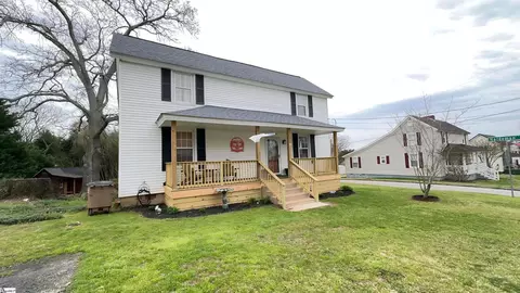 10 Transylvania St, Piedmont, SC 29673