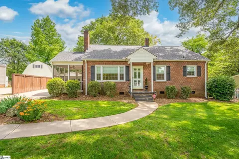 111 Merrilat Ave, Greenville, SC 29617