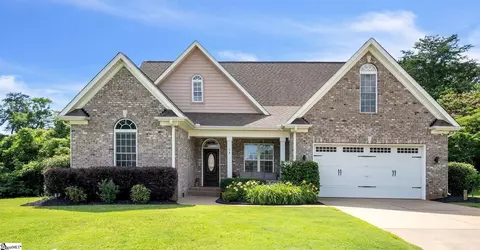 14 Georgianna Ln, Greenville, SC 29605
