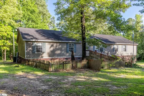 1110 Watson Rd, Enoree, SC 29335