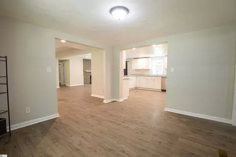 107 Coates Ln, Hodges, SC 29653 photo 18
