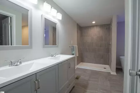 107 Coates Ln, Hodges, SC 29653 photo 21