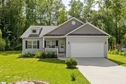 110 Lipscombe Dr, Travelers Rest, SC 29690