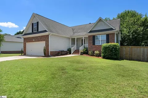 4 Wild Oat Way, Simpsonville, SC 29680