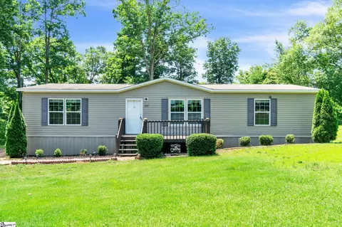107 El Craigo Dr, Greer, SC 29651