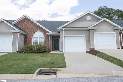 78 Magnolia Crest Dr, Simpsonville, SC 29681