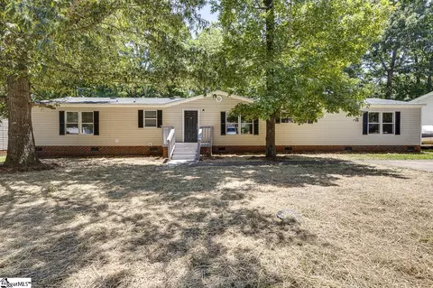 157 Valley Brook Rd, Piedmont, SC 29673