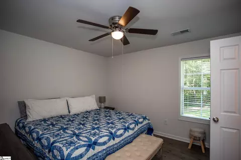 Bedroom - 191 Crystal Ln, Walhalla, SC 29691 photo 2 of 4