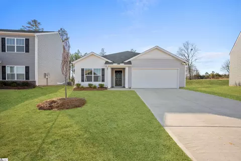 844 Wolverine Ln, Woodruff, SC 29388