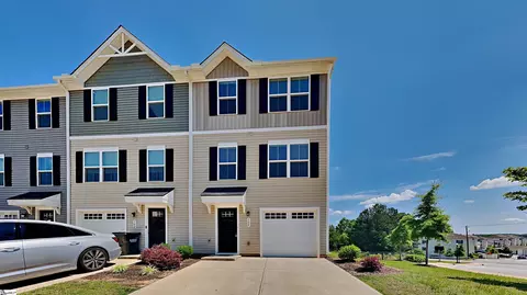 100 Coldwater Creek Ct, Simpsonville, SC 29680