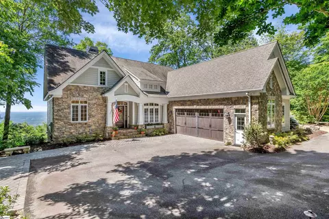 7 Drift Away Ln, Landrum, SC 29356