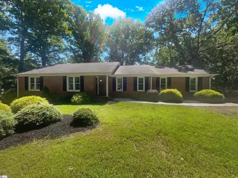 101 Hedgewood Ct, Greer, SC 29650