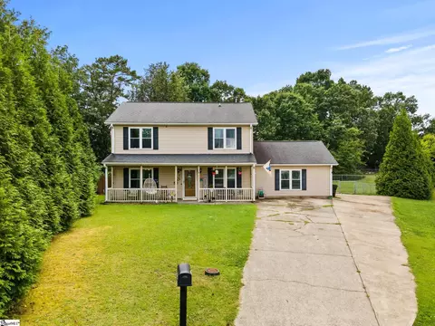 420 Raspberry Ln, Fountain Inn, SC 29644