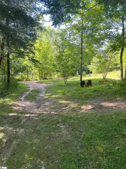 115 Masters Valley Trl, Pickens, SC 29671