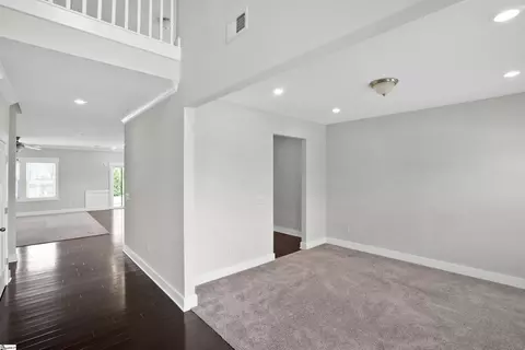 Entry Way - 104 Sandpine Way, Greer, SC 29651 photo 2 of 5