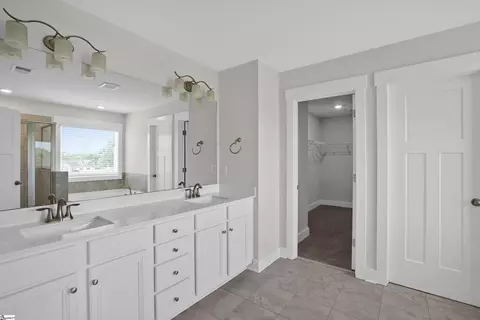 Entry Way - 104 Sandpine Way, Greer, SC 29651 photo 5 of 5