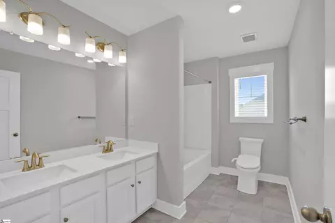 Bath - 104 Sandpine Way, Greer, SC 29651 photo 2 of 3