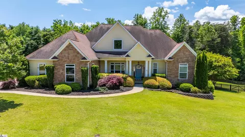 5 Setting Sun Ln, Travelers Rest, SC 29690