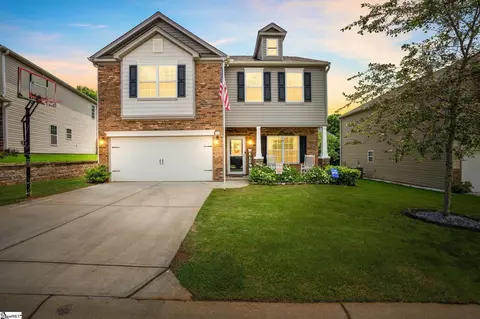 11 Spyglen Way, Greer, SC 29651