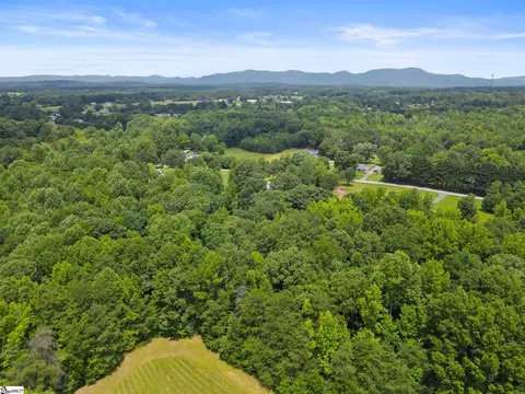 View/Area - 4183 Berry Mill Rd, Greer, SC 29651 photo 2 of 3