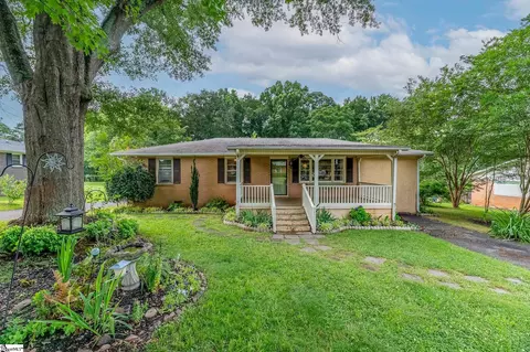 118 Highland Dr, Duncan, SC 29334